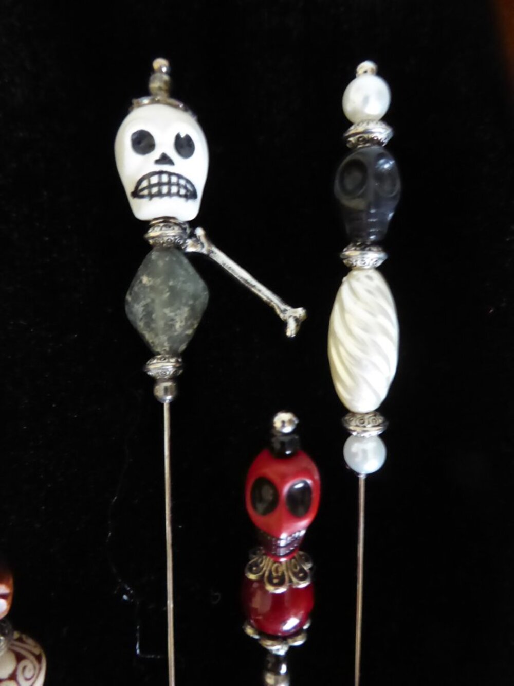 NEW VOODOO DOLL PIN DISPLAY BOX HANDCRAFTED PROP ODDITY CURIOSITIES - Picture 3 of 16